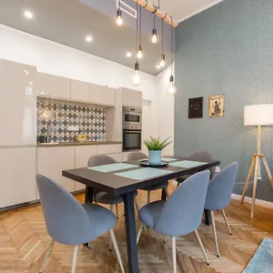 Royal Ferenciek Apartamento